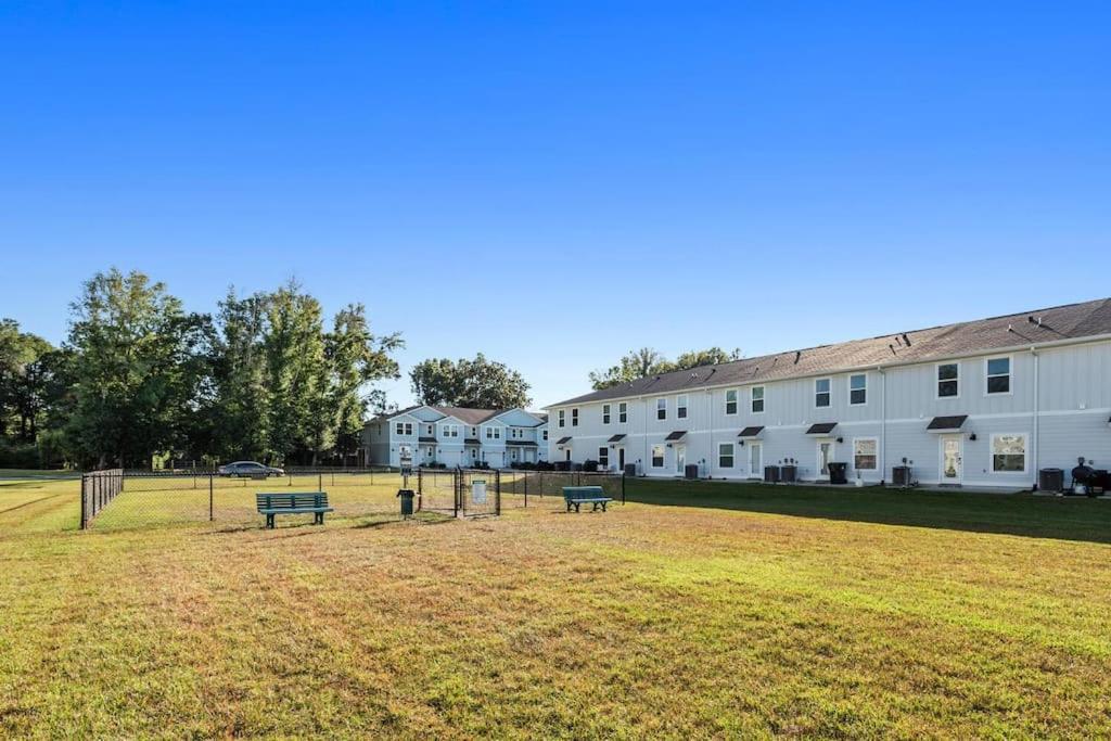 Luxury Townhome Near Downtown And Pensacola Beach Exterior photo