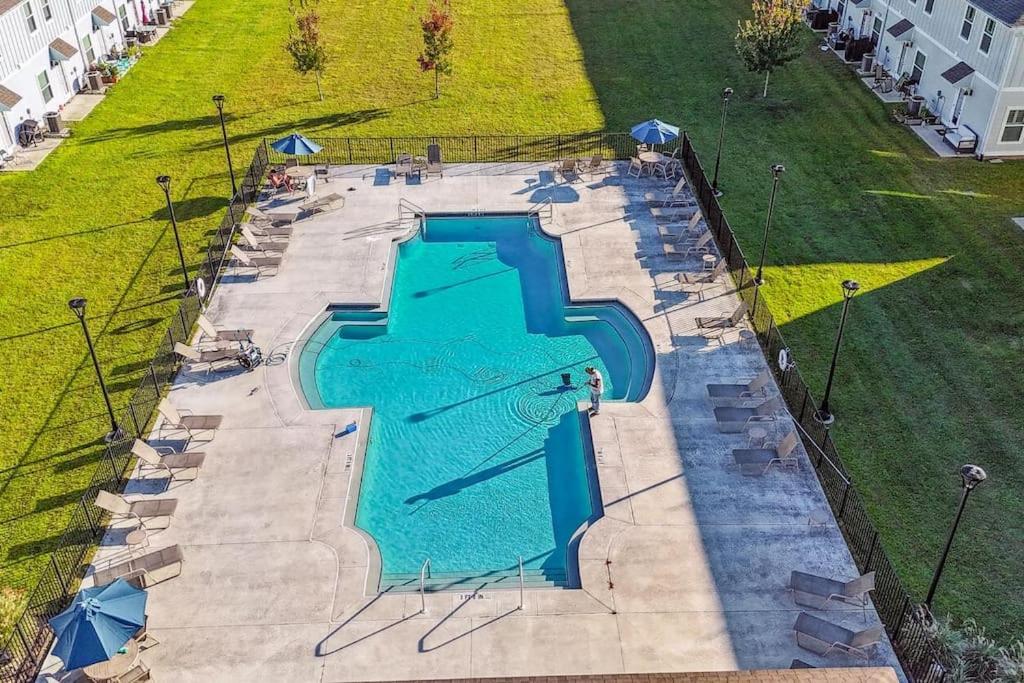 Luxury Townhome Near Downtown And Pensacola Beach Exterior photo