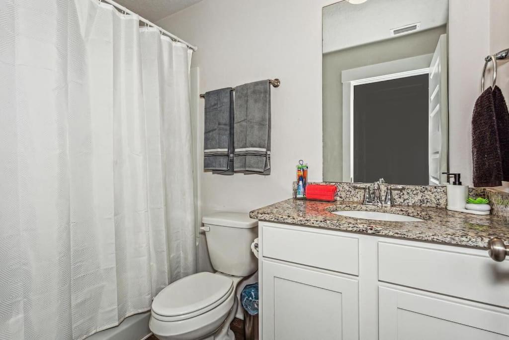Luxury Townhome Near Downtown And Pensacola Beach Exterior photo