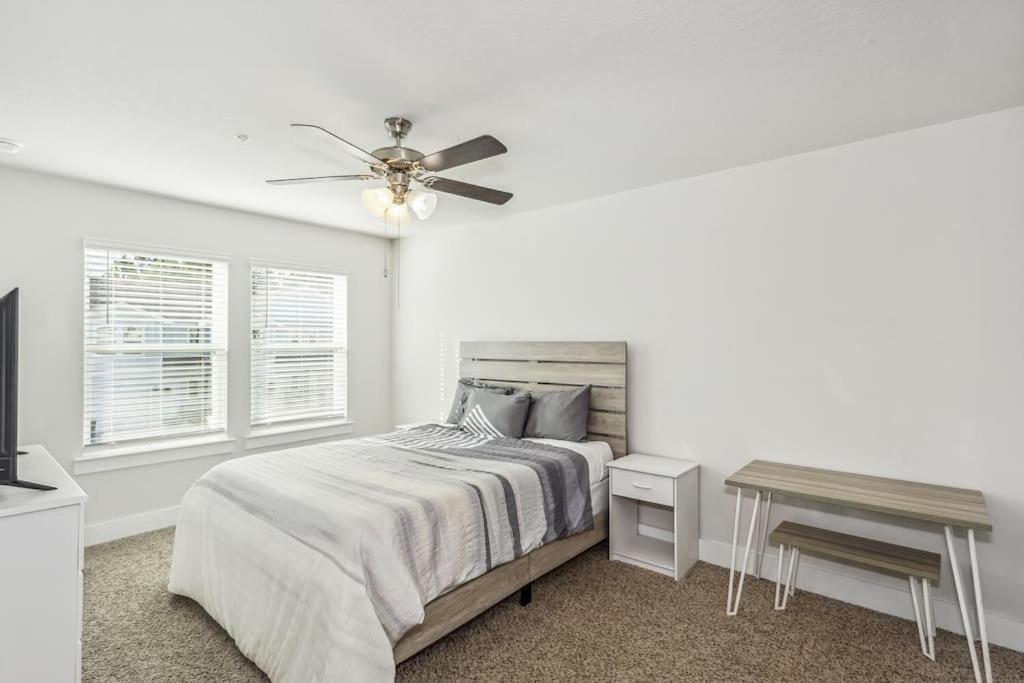 Luxury Townhome Near Downtown And Pensacola Beach Exterior photo