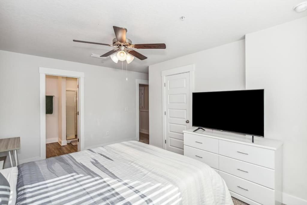 Luxury Townhome Near Downtown And Pensacola Beach Exterior photo
