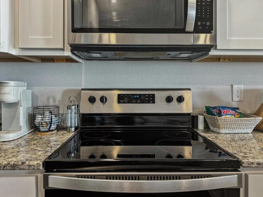 Luxury Townhome Near Downtown And Pensacola Beach Exterior photo