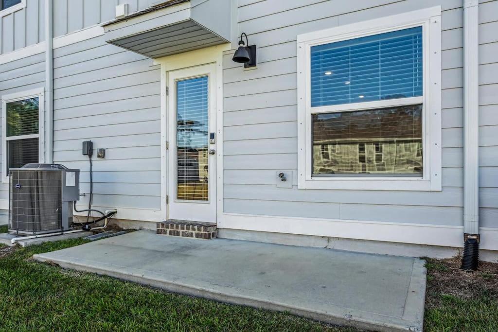Luxury Townhome Near Downtown And Pensacola Beach Exterior photo